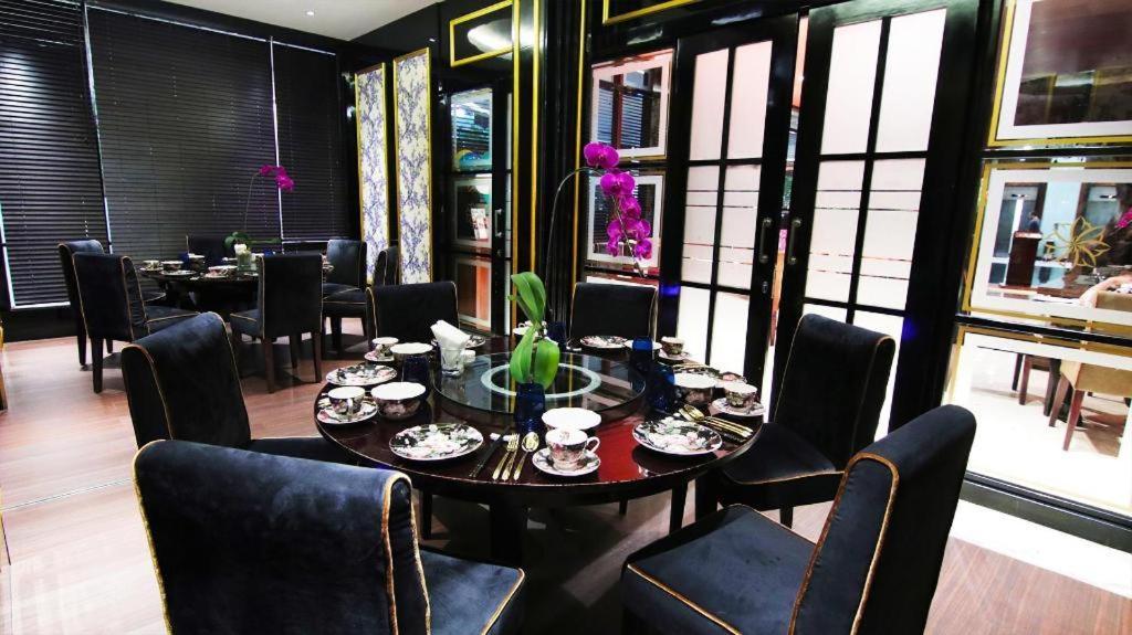 The Arista Hotel Palembang Esterno foto