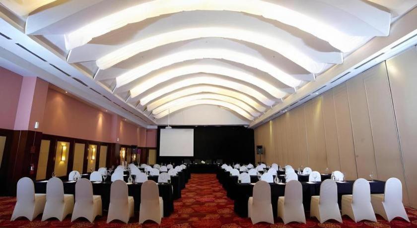 The Arista Hotel Palembang Esterno foto