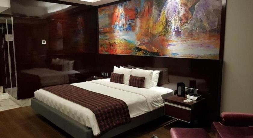 The Arista Hotel Palembang Esterno foto