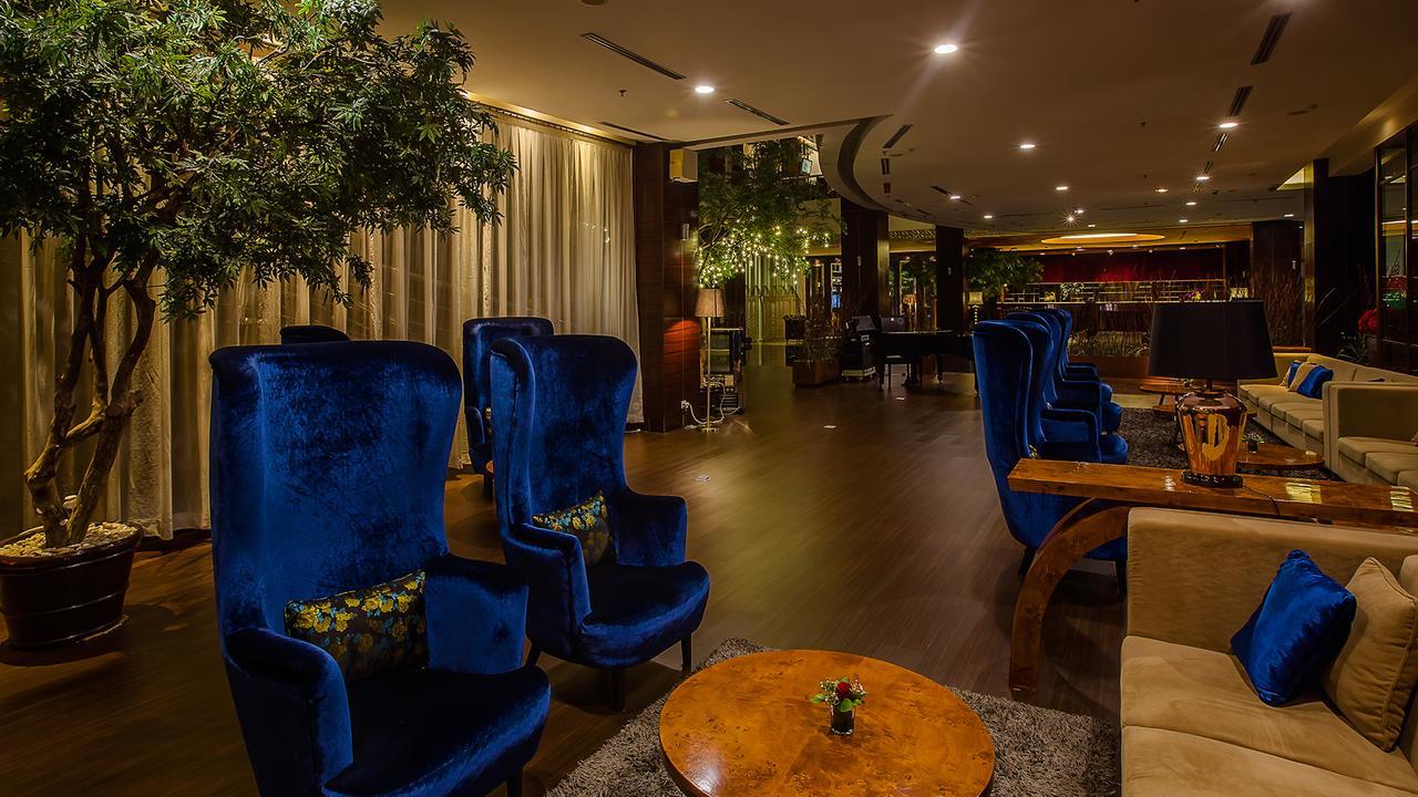 The Arista Hotel Palembang Esterno foto
