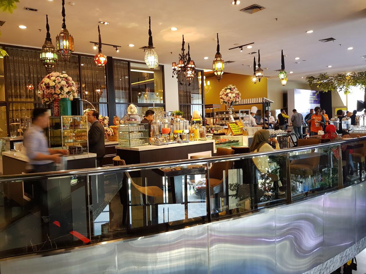 The Arista Hotel Palembang Esterno foto
